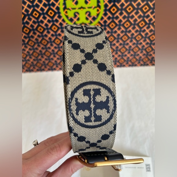 Tory Burch 1.5" T Monogram Belt jacquard Tory Navy Gold Size M Medium - Picture 3 of 9
